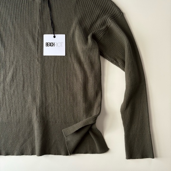 NWT The Beach Riot Callie Sweater Size Medium - Picture 9 of 9